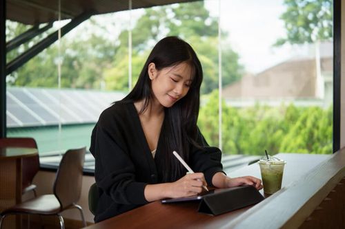 Why More People Are Quitting Side Hustles—and What They’re Doing Instead